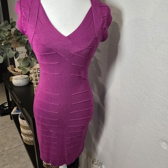 Nicki Minaj Dresses & Skirts - Nicki Minaj Women's  Bodycon Bandage Mini Dress sz M Stretch VNeck Sexy Clubwear